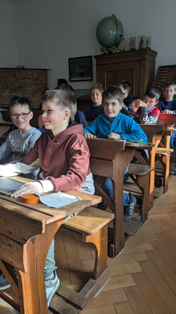 5FFD19BB-57FE-49C0-8126-4CA83C36425F